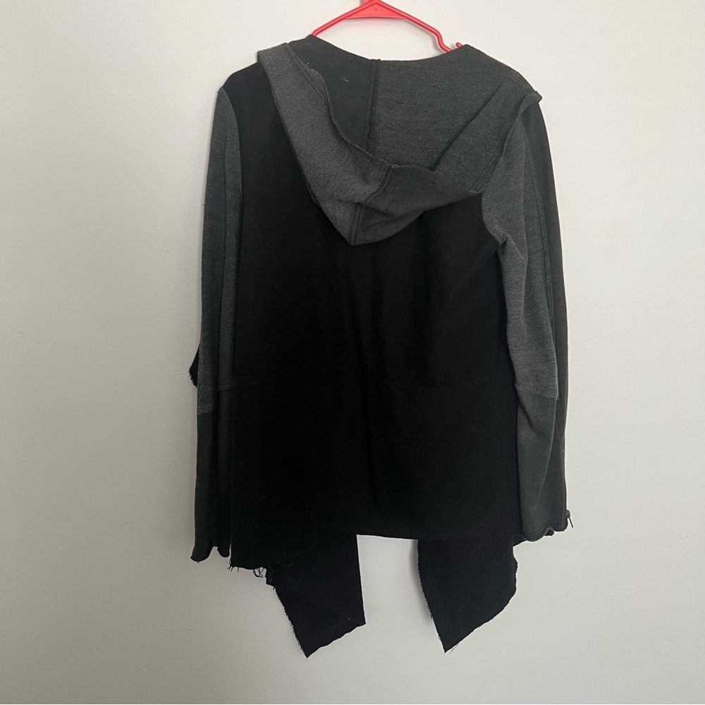 Women’s jacket - Picture 2 of 5